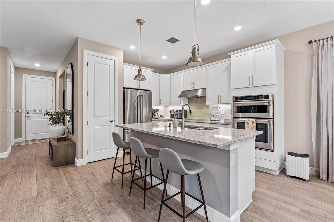 Active With Contract: $849,997 (3 beds, 2 baths, 2220 Square Feet)