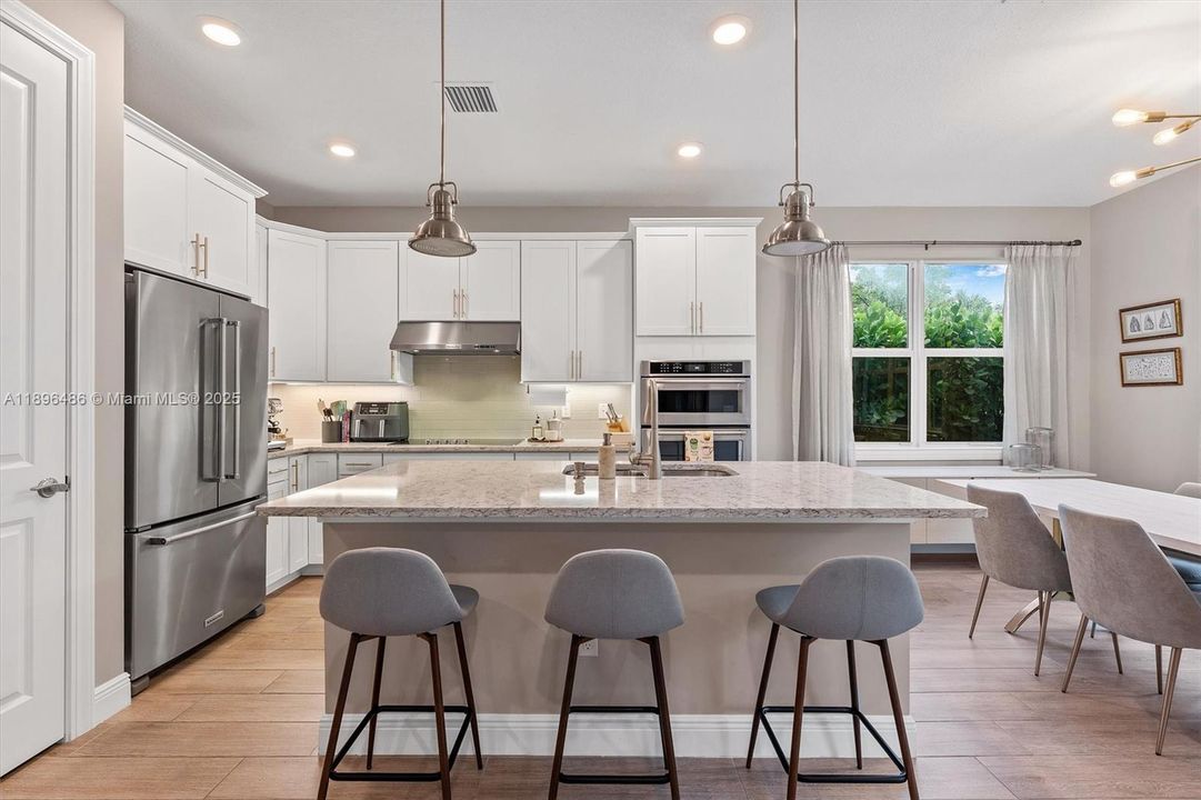 Active With Contract: $849,997 (3 beds, 2 baths, 2220 Square Feet)