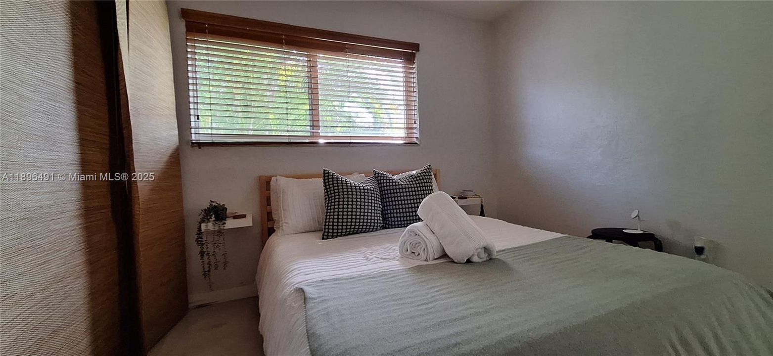 В аренду: $3,600 (3 спален, 1 ванн, 1794 Квадратных фут)