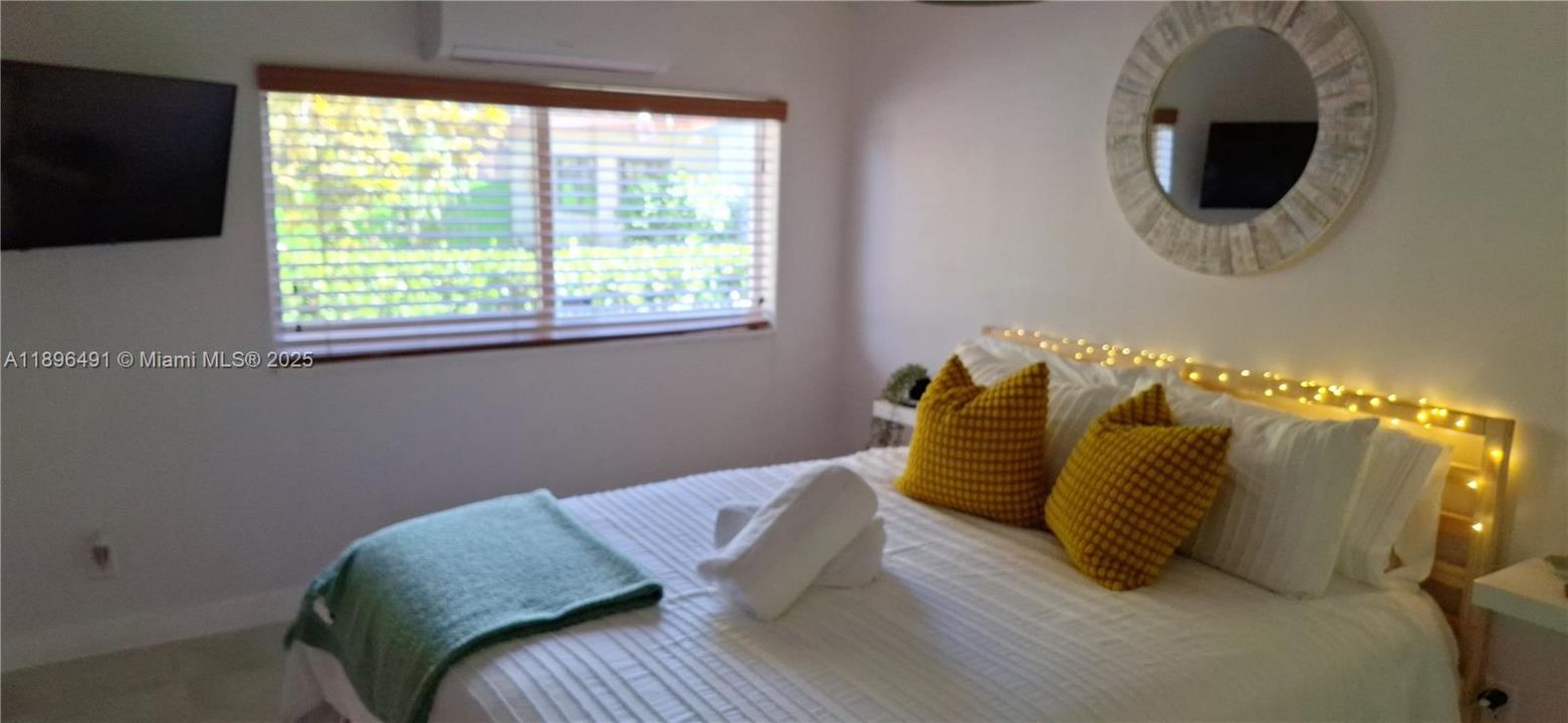 В аренду: $3,600 (3 спален, 1 ванн, 1794 Квадратных фут)