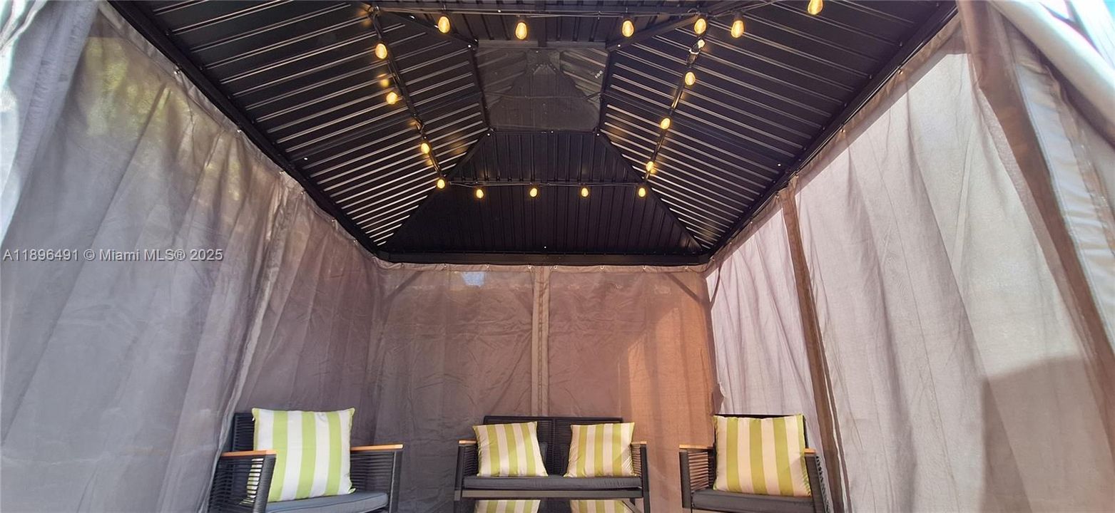 В аренду: $3,600 (3 спален, 1 ванн, 1794 Квадратных фут)