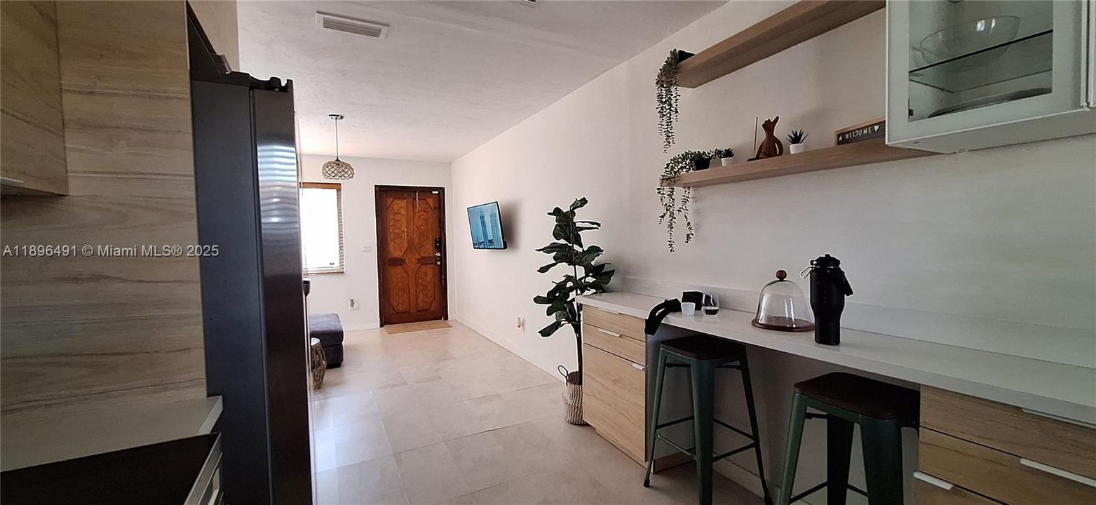 В аренду: $3,600 (3 спален, 1 ванн, 1794 Квадратных фут)