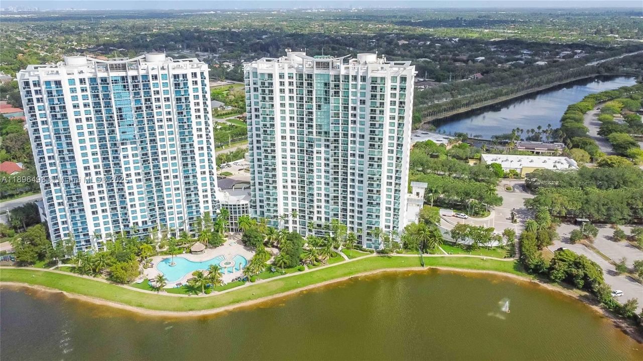 For Rent: $2,600 (2 beds, 2 baths, 1165 Square Feet)