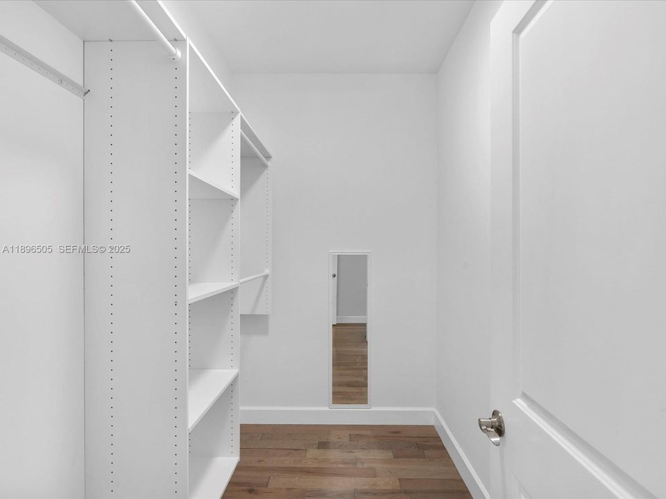 Walk-in closet