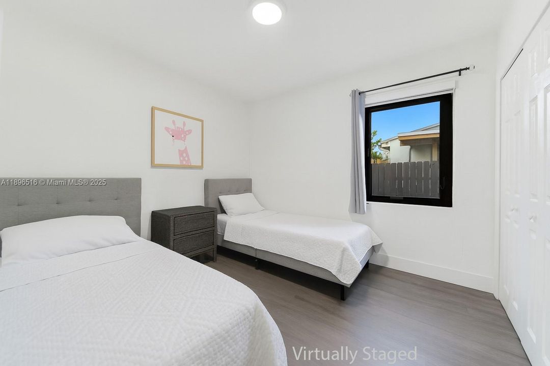 En Venta: $780,000 (5 camas, 2 baños, 1830 Pies cuadrados)