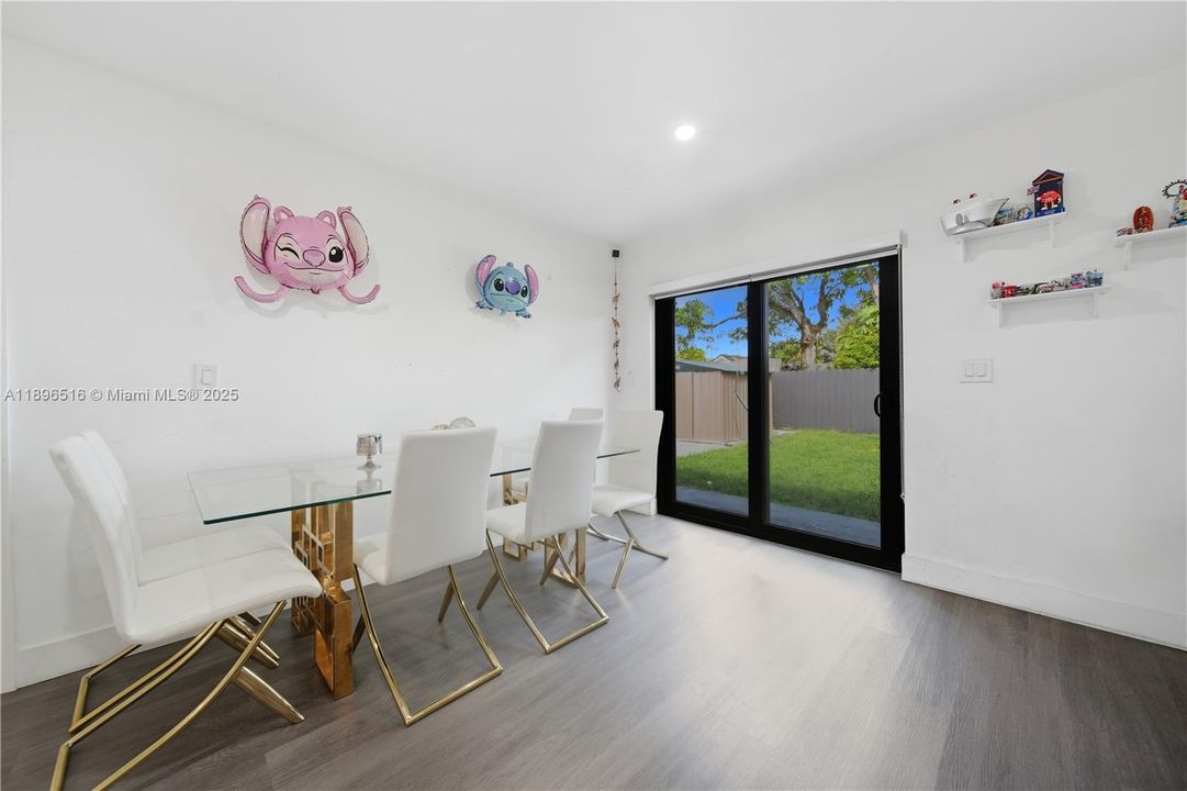 En Venta: $780,000 (5 camas, 2 baños, 1830 Pies cuadrados)