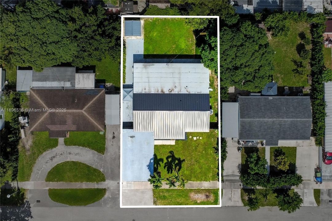 En Venta: $780,000 (5 camas, 2 baños, 1830 Pies cuadrados)