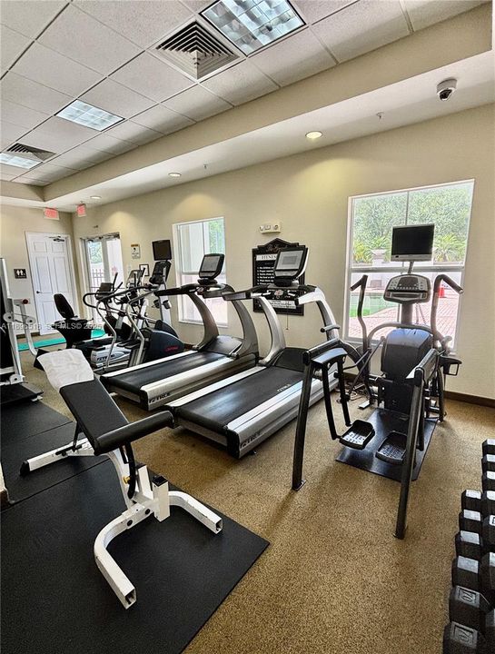 For Sale: $450,000 (2 beds, 2 baths, 1142 Square Feet)