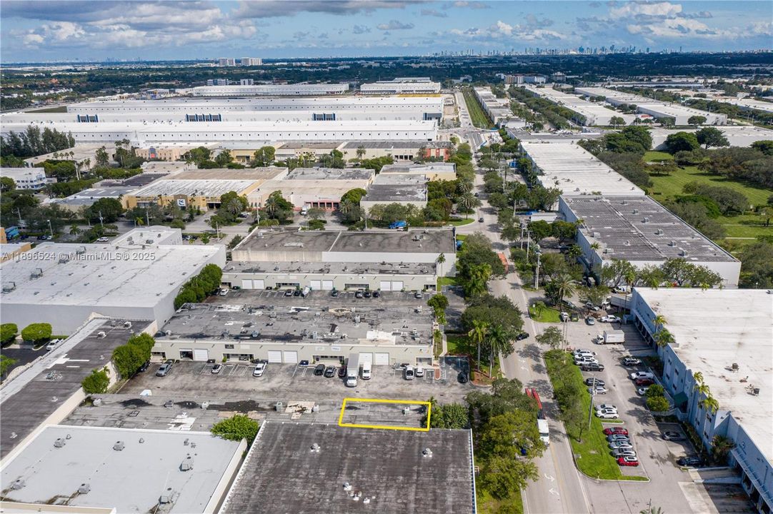 合同活跃: $1,165,050 (0 贝兹, 0 浴室, 0 平方英尺)