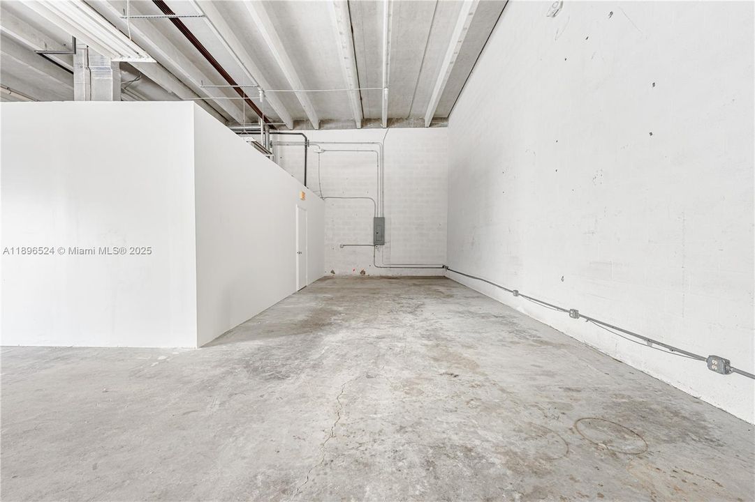 合同活跃: $1,165,050 (0 贝兹, 0 浴室, 0 平方英尺)