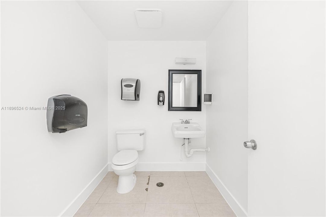 合同活跃: $1,165,050 (0 贝兹, 0 浴室, 0 平方英尺)