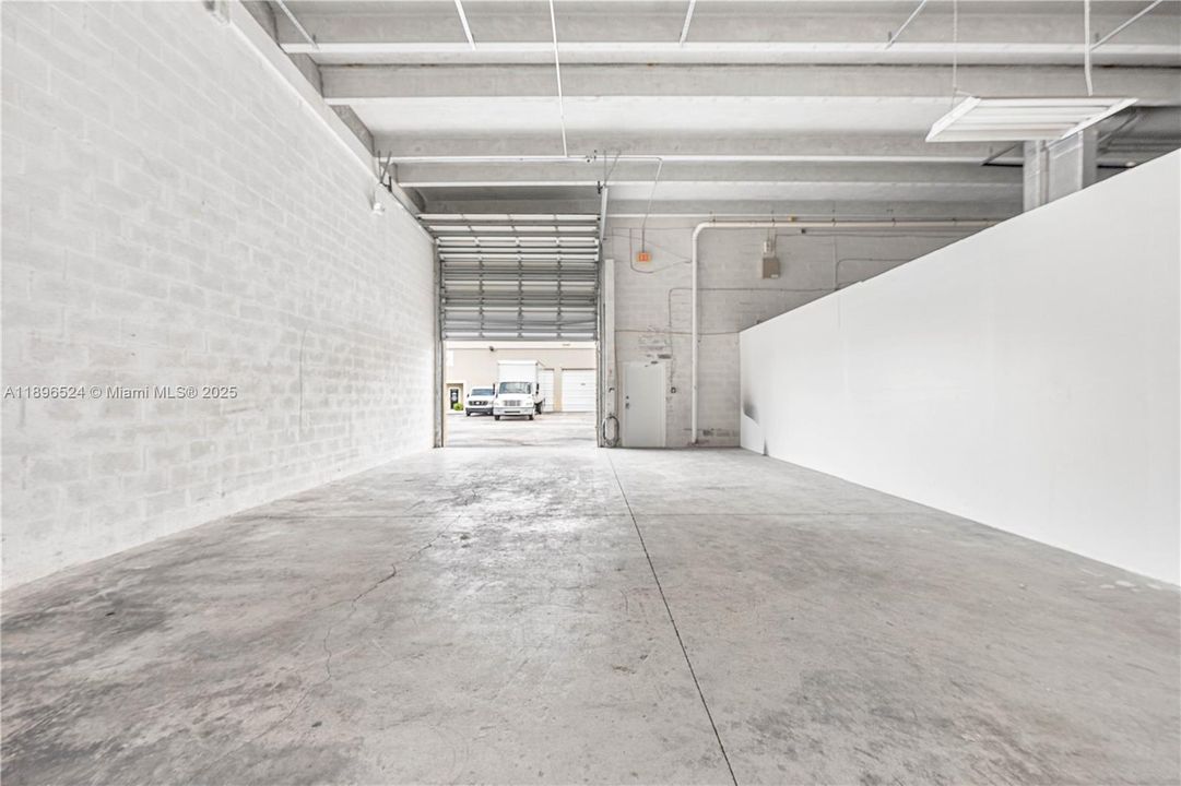 合同活跃: $1,165,050 (0 贝兹, 0 浴室, 0 平方英尺)