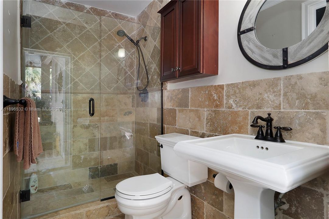 En Renta: $11,500 (4 camas, 3 baños, 2712 Pies cuadrados)