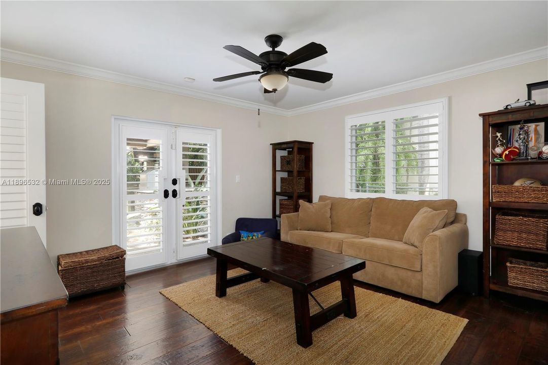 En Renta: $11,500 (4 camas, 3 baños, 2712 Pies cuadrados)