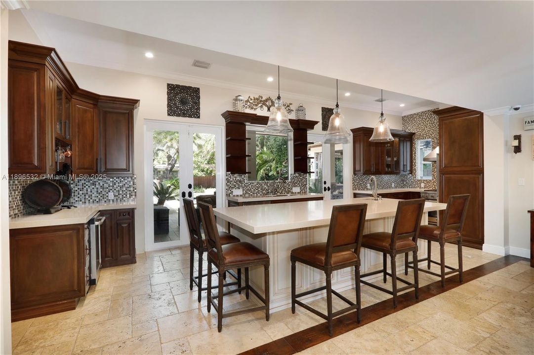 En Renta: $11,500 (4 camas, 3 baños, 2712 Pies cuadrados)