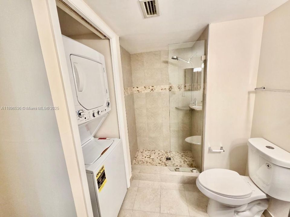 待售: $345,000 (2 贝兹, 2 浴室, 1235 平方英尺)