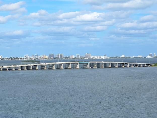 待售: $1,697,000 (2 贝兹, 3 浴室, 1545 平方英尺)