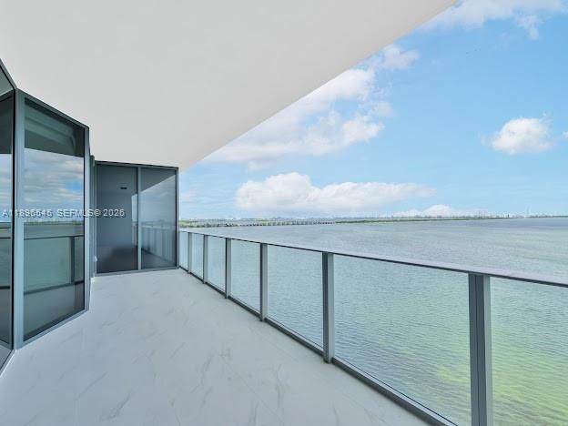 待售: $1,697,000 (2 贝兹, 3 浴室, 1545 平方英尺)