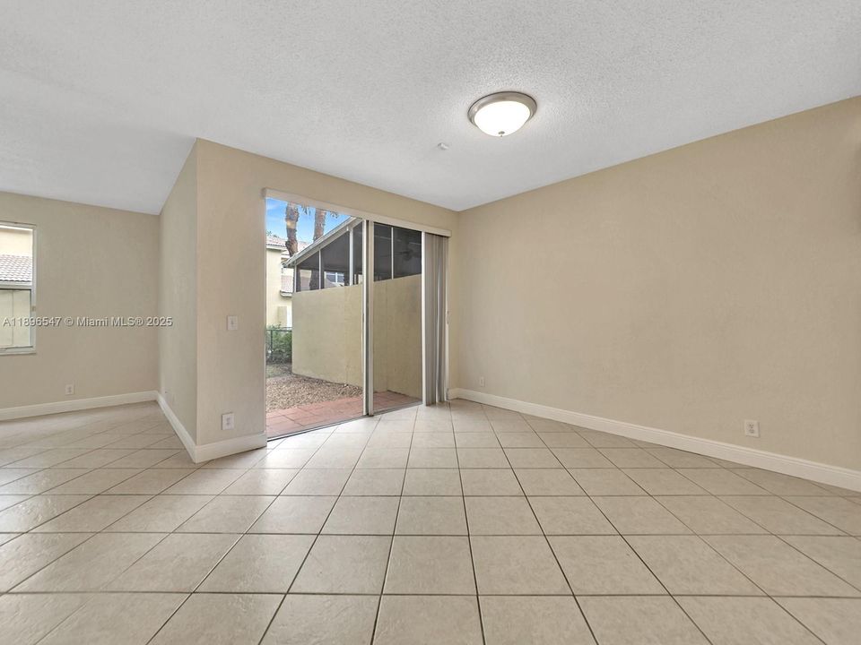 For Rent: $3,000 (3 beds, 2 baths, 1679 Square Feet)