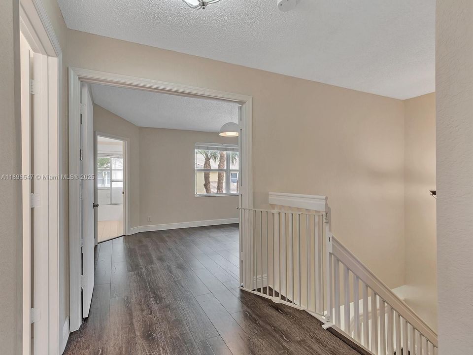 For Rent: $3,000 (3 beds, 2 baths, 1679 Square Feet)