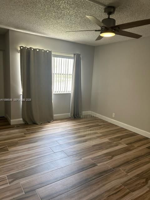For Rent: $2,100 (1 beds, 1 baths, 812 Square Feet)