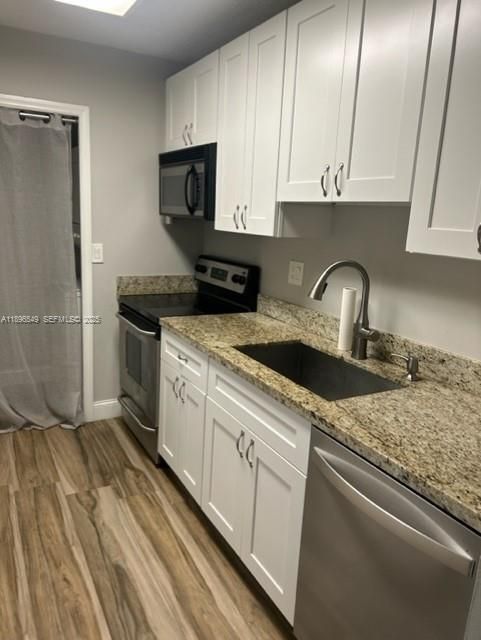 For Rent: $2,100 (1 beds, 1 baths, 812 Square Feet)