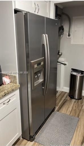 For Rent: $2,100 (1 beds, 1 baths, 812 Square Feet)