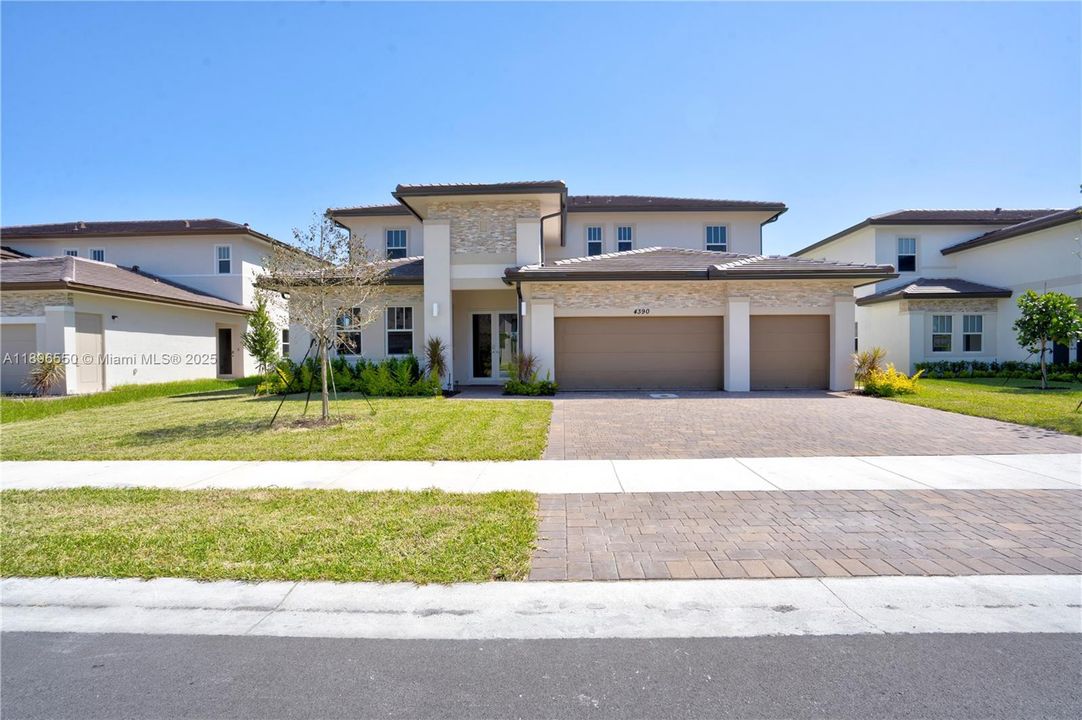 For Sale: $1,850,000 (5 beds, 4 baths, 3958 Square Feet)