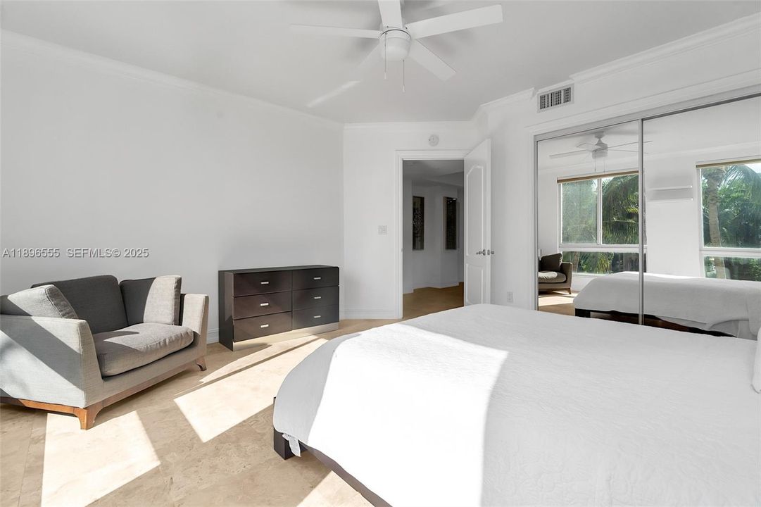 For Rent: $4,395 (2 beds, 2 baths, 1950 Square Feet)