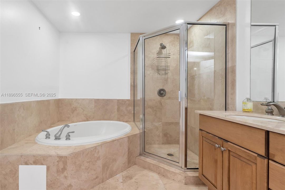 For Rent: $4,395 (2 beds, 2 baths, 1950 Square Feet)