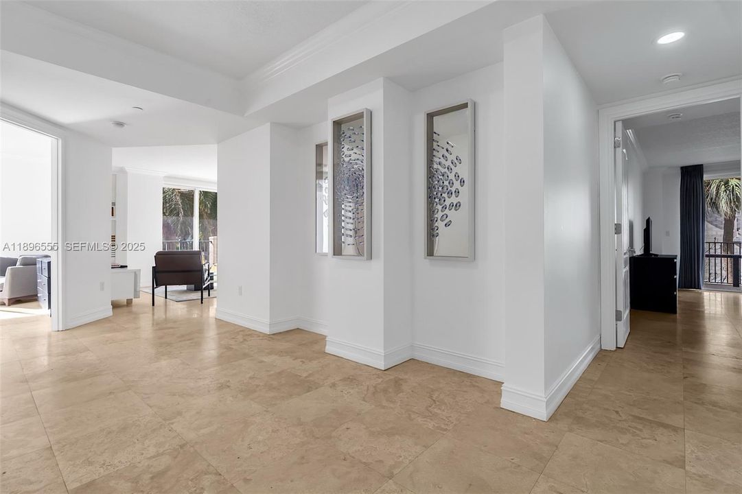 For Rent: $4,395 (2 beds, 2 baths, 1950 Square Feet)