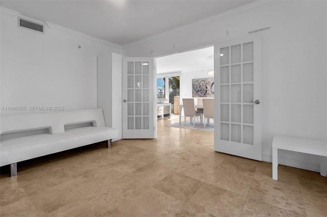 For Rent: $4,395 (2 beds, 2 baths, 1950 Square Feet)