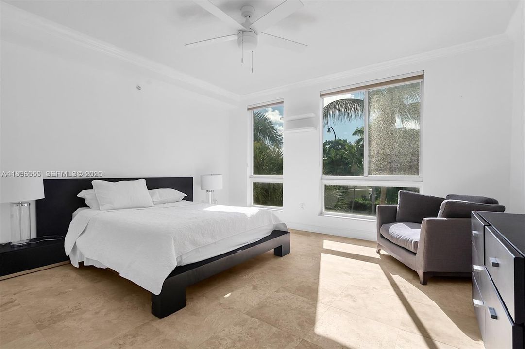 For Rent: $4,395 (2 beds, 2 baths, 1950 Square Feet)