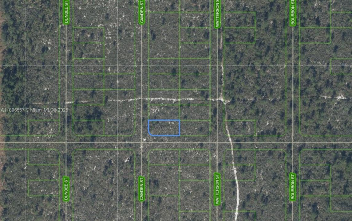 For Sale: $7,900 (0.26 acres)