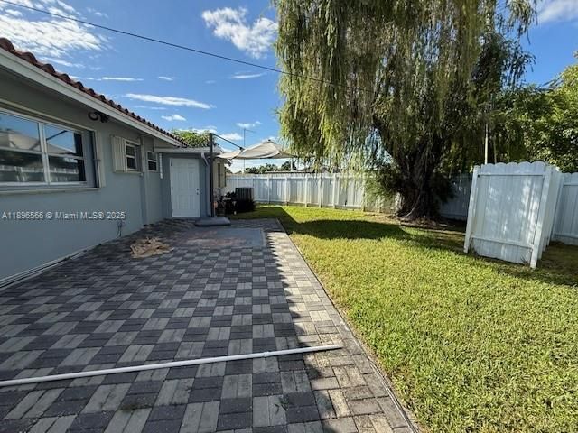 最近租的: $3,150 (4 贝兹, 3 浴室, 1652 平方英尺)