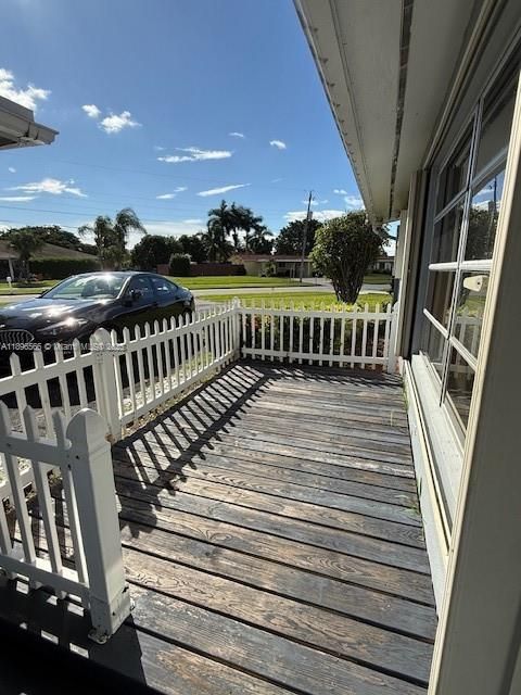 最近租的: $3,150 (4 贝兹, 3 浴室, 1652 平方英尺)