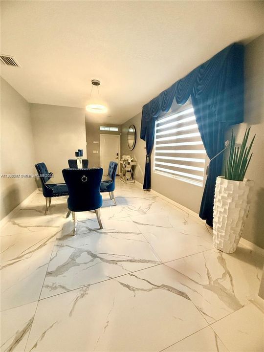 For Sale: $455,000 (3 beds, 2 baths, 1504 Square Feet)