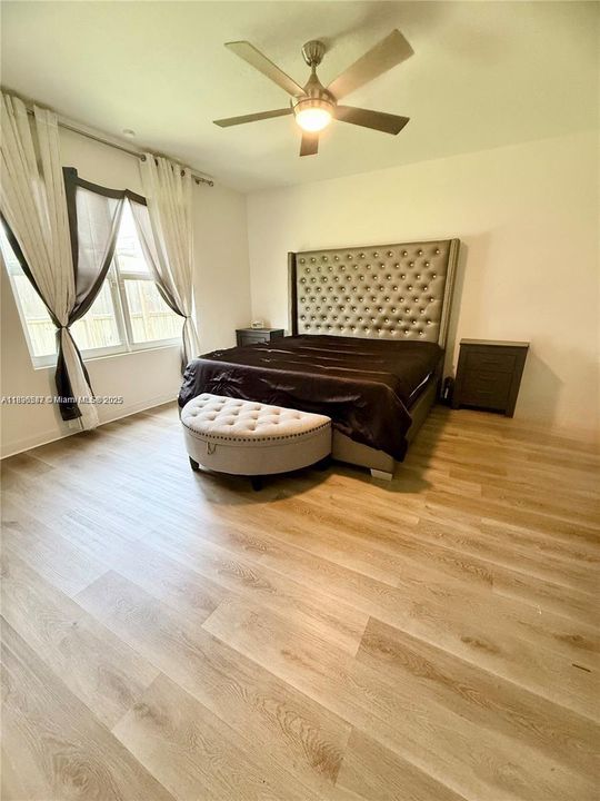 For Sale: $455,000 (3 beds, 2 baths, 1504 Square Feet)