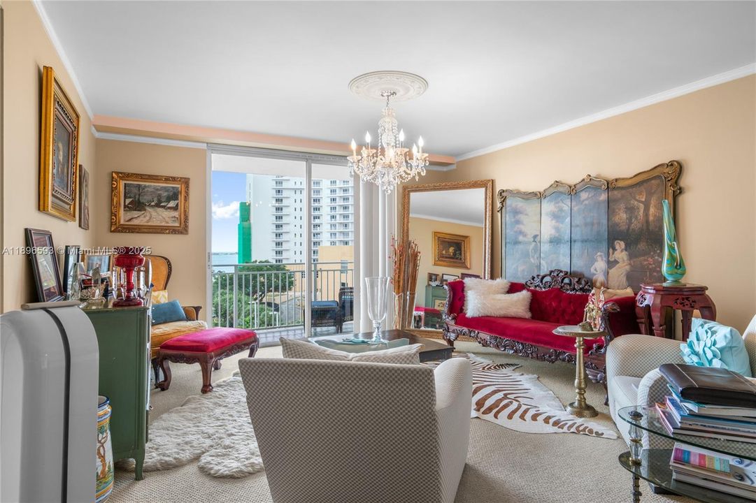 En Venta: $335,000 (1 camas, 1 baños, 674 Pies cuadrados)