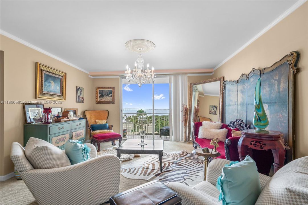 En Venta: $335,000 (1 camas, 1 baños, 674 Pies cuadrados)