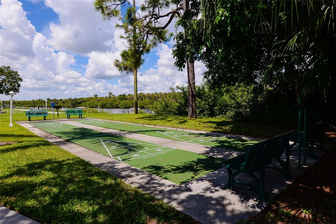 Recently Sold: $230,000 (2 beds, 2 baths, 1018 Square Feet)