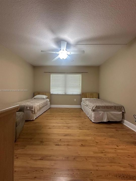 En Venta: $169,900 (2 camas, 2 baños, 950 Pies cuadrados)