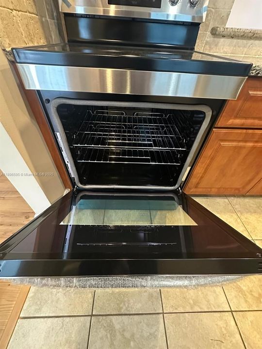 Brand new Electric range