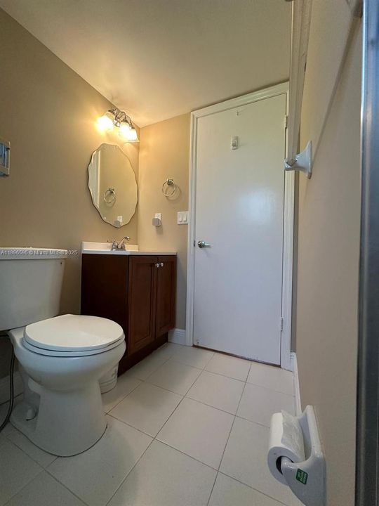 2nd bathroom