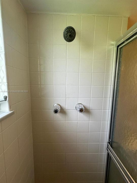 En Venta: $169,900 (2 camas, 2 baños, 950 Pies cuadrados)