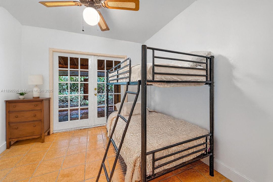 For Sale: $2,300,000 (4 beds, 4 baths, 3049 Square Feet)