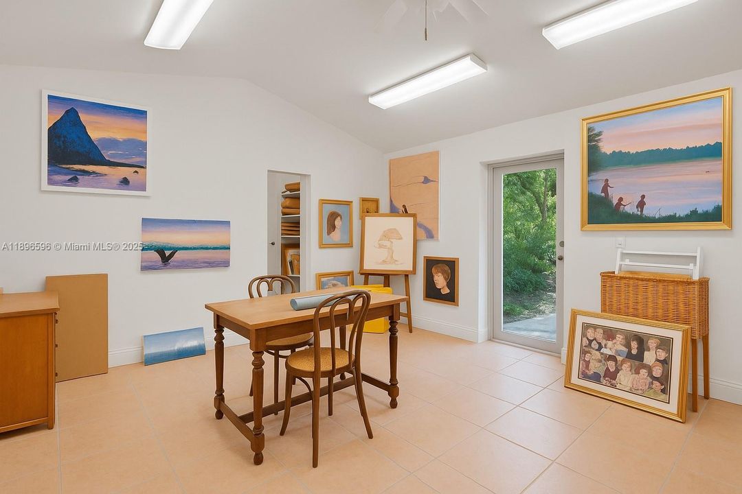 For Sale: $2,300,000 (4 beds, 4 baths, 3049 Square Feet)