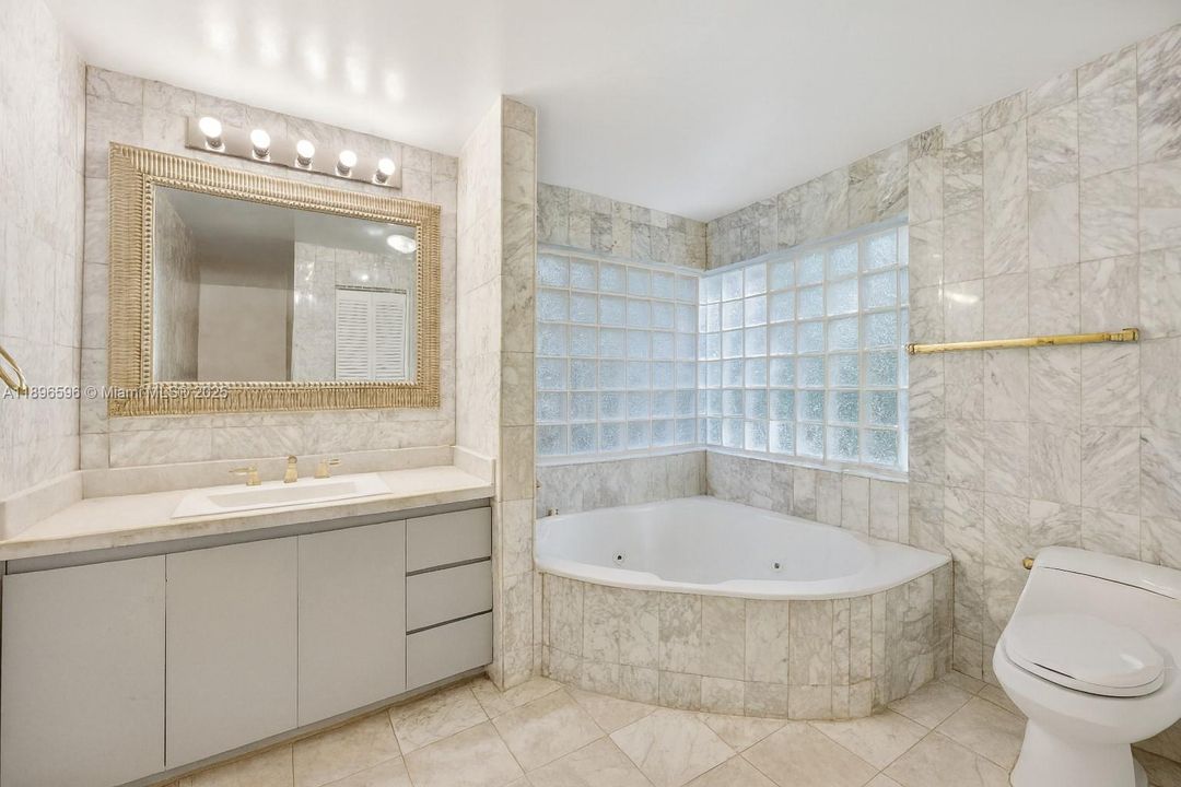 For Sale: $2,300,000 (4 beds, 4 baths, 3049 Square Feet)