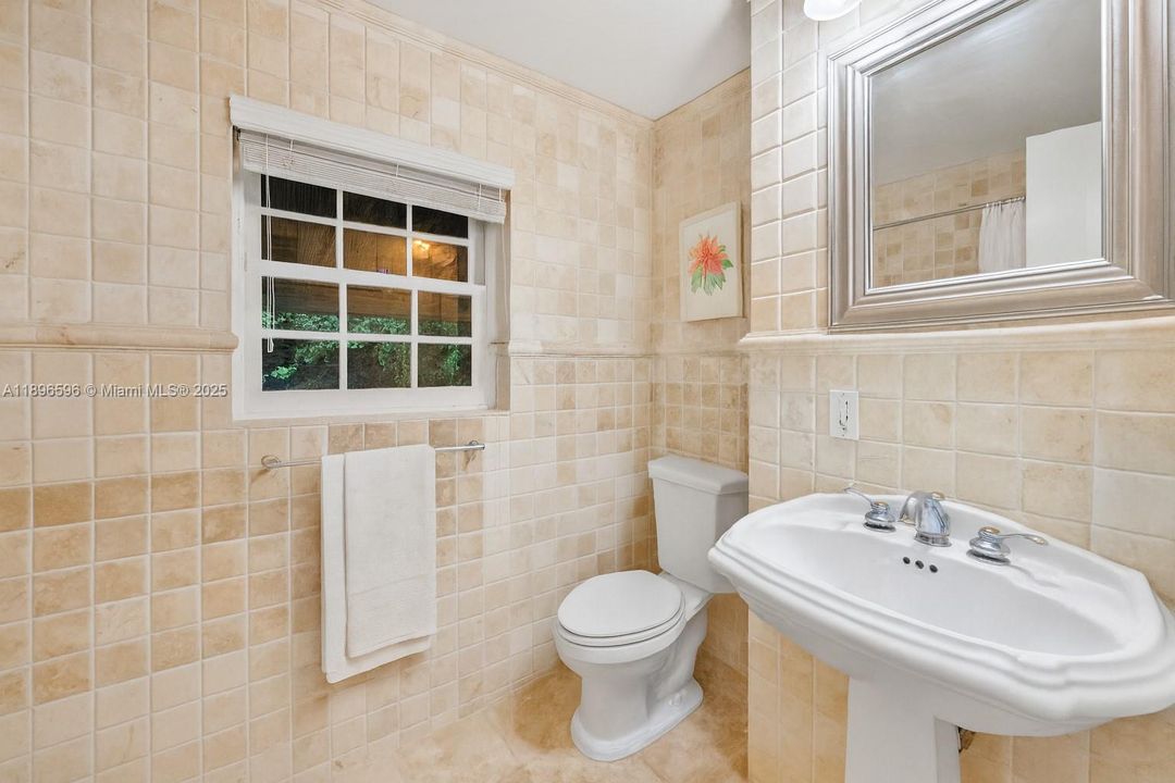 For Sale: $2,300,000 (4 beds, 4 baths, 3049 Square Feet)