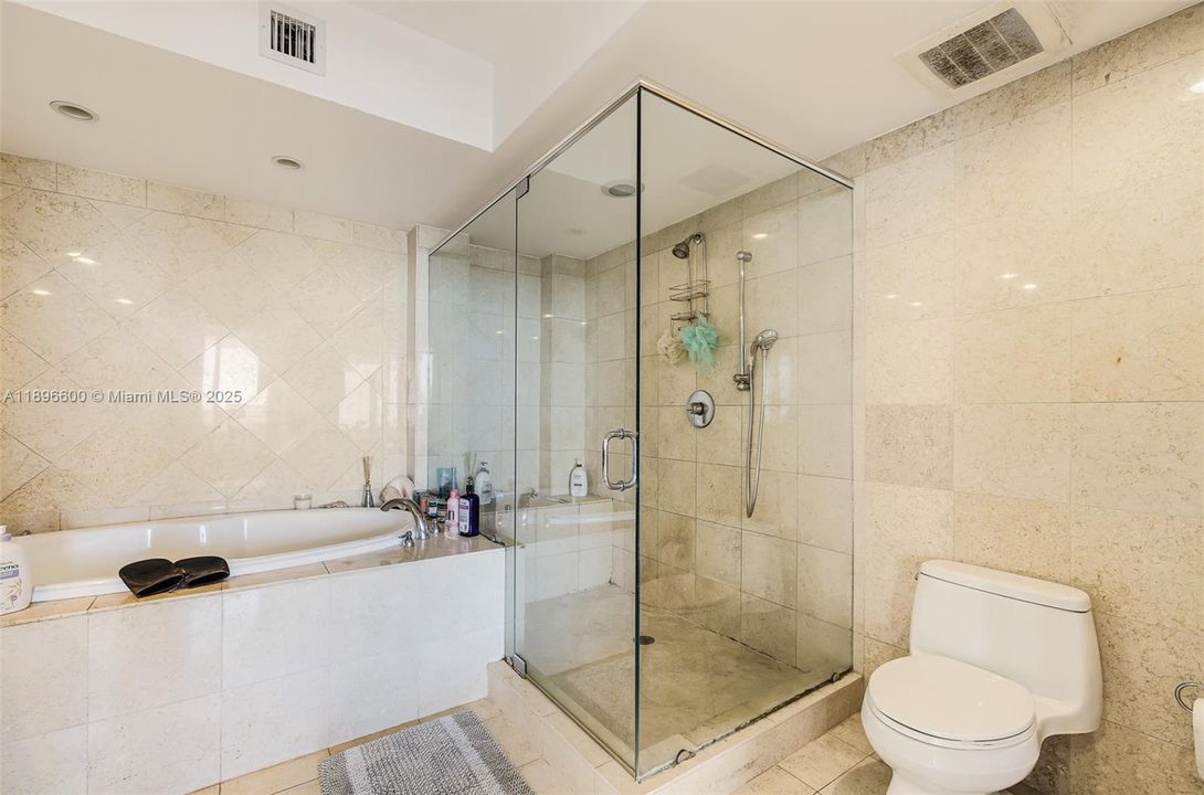 For Rent: $6,500 (3 beds, 3 baths, 1675 Square Feet)